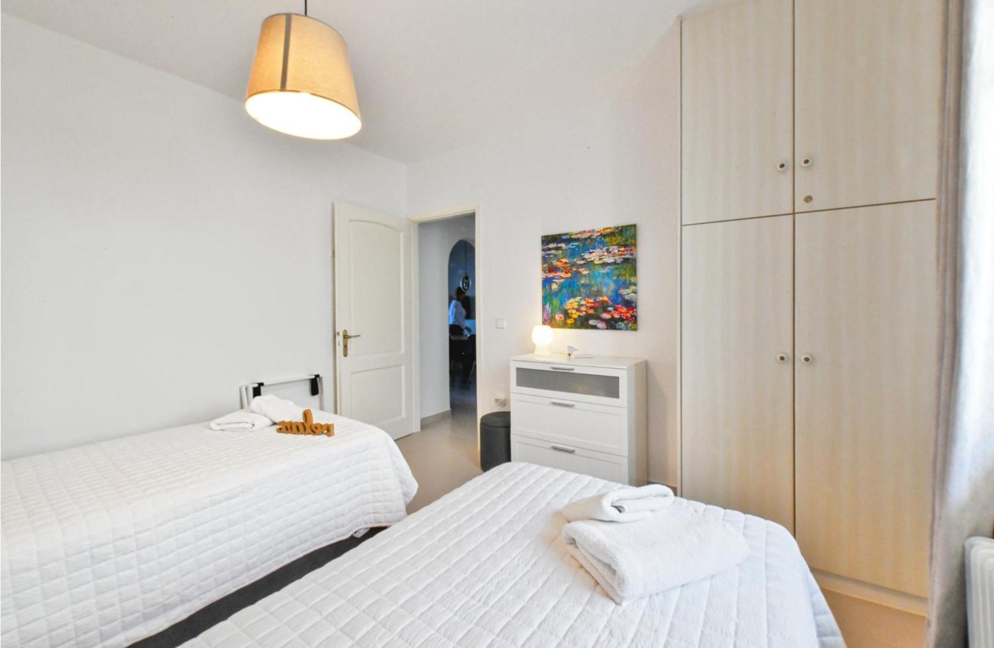 Amazing 2 Bedroom Apartment Overlooking The Marina Of Vourkárion 외부 사진